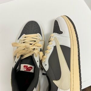 Travis Scott ‘Reverse Mochas’